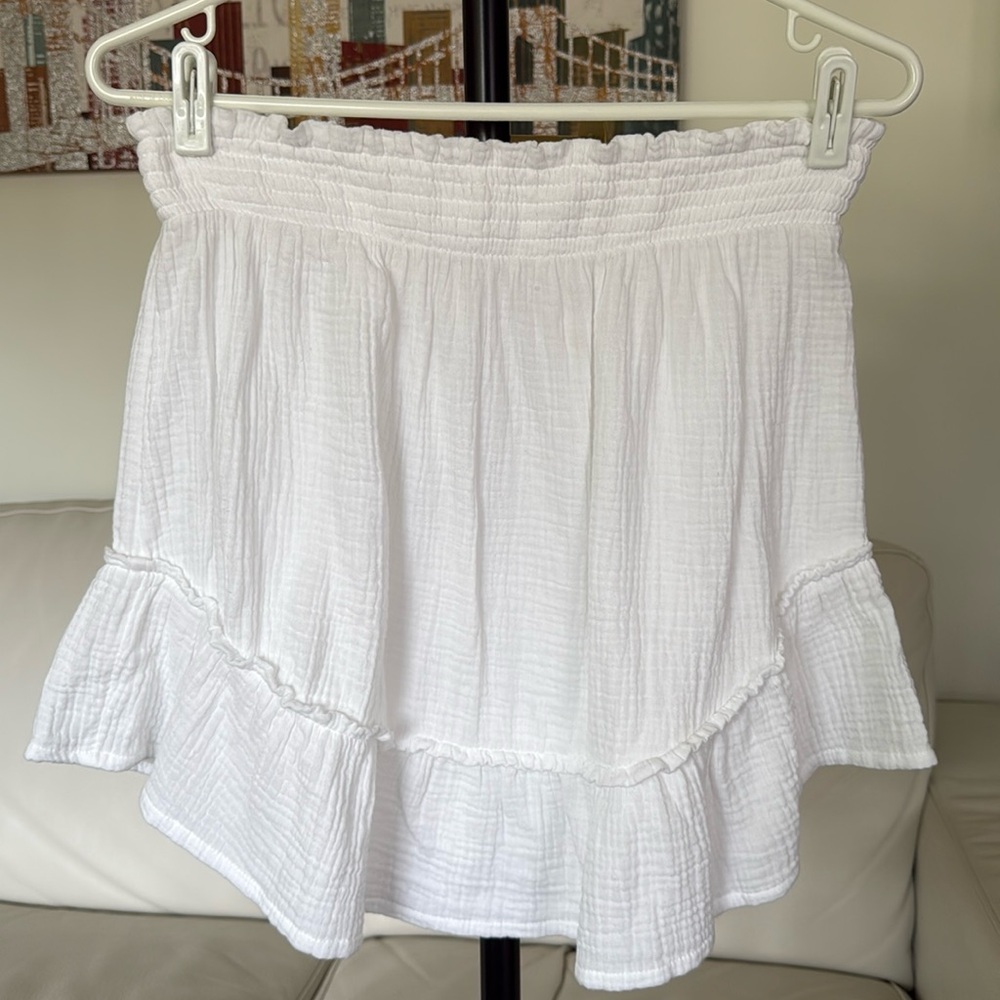 Wild Fable White Coverup Skirt Sm/Med elastic waist.